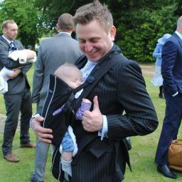 Scuba-diving fanatic, Competitive Dad, Wine Snob, Southampton fan, Travel Junkie, offering independent financial advice in Central London & Walthamstow