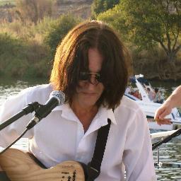 Músico e Compositor, integrante da Banda Lady jane