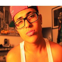 enedinabernal's profile picture. My name is Enedina Bernal I live in Kansas. My favorite singer is Usher. My best friend is Jordyn Carter so hit me an her up.