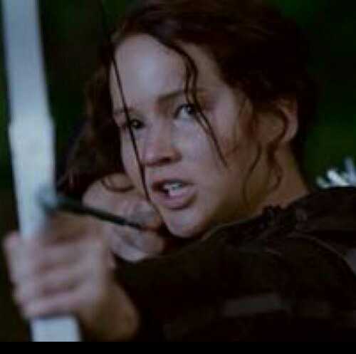 Hi I am katniss Everdeen I am from District 12 I am a hunter sbile is a Mockingjay #GP #THG RP single 18+