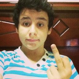 Quem sou?!
Eu sou para cada pessoa aquilo que ela acha que eu sou, mas o que para mim importa é o que eu estou a procura de ser e isso eu ainda não sou