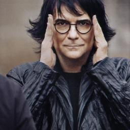 Renatino_Zero's profile picture. Cantautore folle e innamorato della vita, romano de Roma, amo gli animali. Soprattutto i sorci-ni :)