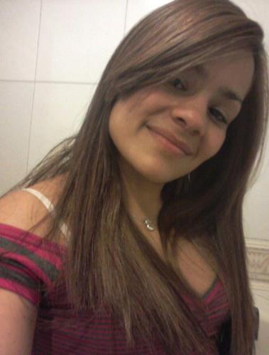 dejame un  beso que  me  dure  hasta el  lunes