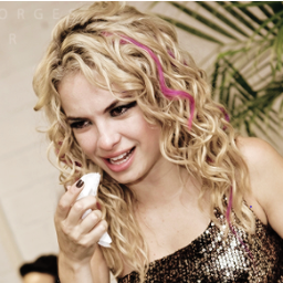 É um amor muito grande, que me consome a cada dia.
@lua_blanco