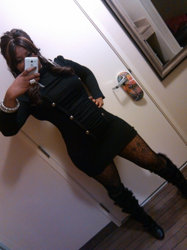 Bringing coke bottle curves to dolls, snatching waists and bringing new line of lip gloss called kissable curves.
