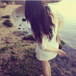 im single. im pretty. i love animals. follow me for a peek into my life. ΔΓ ⚓️ :)