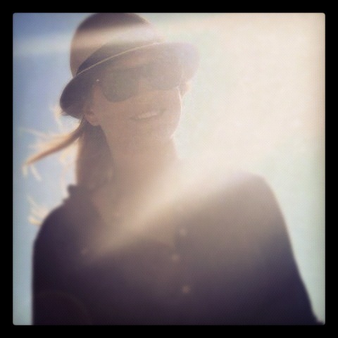#women #student #cinema #hipster #traveling #book #fashion #curious #unique #music #publicity #positivity #beer #blablabla .....