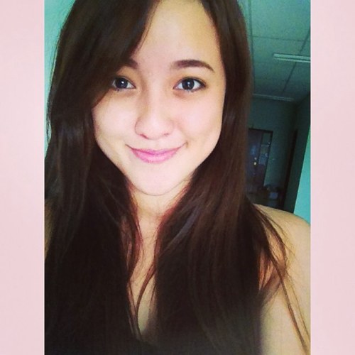 kimniie's profile picture. I let my thoughts run wild here.