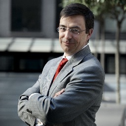 20+ years of strong records of solution building and people management in finance and risk