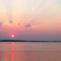 Hilton Head, SC is a barrier island, the largest off the southeast US. Sunny beaches, waterways for boating and kayaking, lots of golf courses, and restaurants!