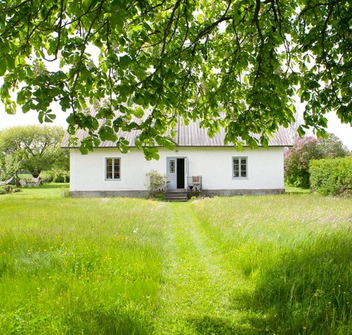 Stylish holiday house on the island of Gotland available for short- and long-term lets. For more info email contact@jakobsgotland.com