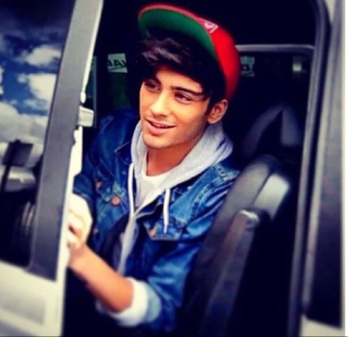 twerkonzayn's profile picture. I tried to come up with something funny, I couldn't. @onedirection x