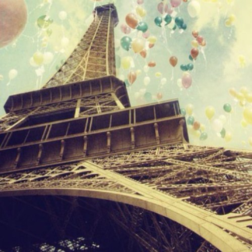 teensfeel_'s profile picture. Like a rainbow after the rain☔, there's always a good thing after the pain.