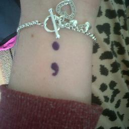 Self harmer and suicidal. Accout may be triggering. I do NOT promote or condone self harm. Always here if you need a chat xxx