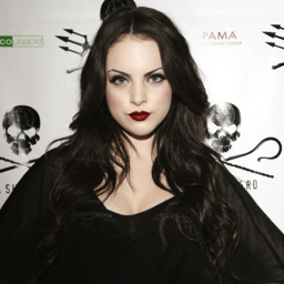 I feel like I'm the worst so I always act like I'm the best. | Alcoholic | Former Slytherin | {Multi RP}