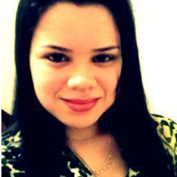 Estudante de Direito, auxiliar notarial, e noiva do Marcelo Castro. Ah, e peregrina em terra estranha :)