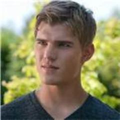 Hi I'm Andy. My father is a werewolf. My mom A witch .I'm destined to be a werewolf. On my own terms Sharing my life and love with @Shelby_Hale_(21+ RP ... Bi )
