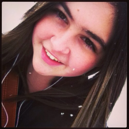 Close your eyes. Make a wish, Say Goodnight. Sky so wide, Stars so bright, off the lights, So sleep tight.