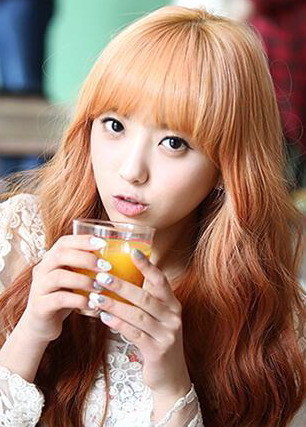 [ @starbuckscaferp ] Shin Yoonjo | #92liner | Vocalist of Hello Venus | Hyper Byuntae Goddess | Alice Ara Soojung Yunaria