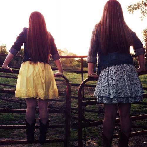 Bama Belles❤ Sisters, Avi is us. @DaddysFarm #longhairdontcare Pearls are the best acessory to any outfit, camo or not