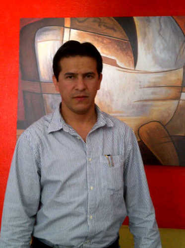 Premio Estatal al Merito Juvenil 1997 en Ciencia y Tecnologia. (MiniTractor 1er lugar Nacional Guanajuato 1996 y Reconocimiento Internacional Sudafrica 1997)
