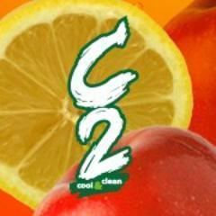 Minuman Teh Hijau C2 diseduh langsung dari dauh teh hijau asli yang diracik dan dibotolkan pada hari yang sama untuk menjaga kesegarannya.