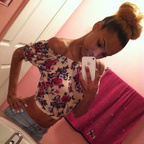 new to this ; press that follow button (: