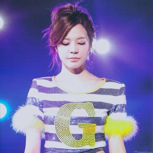 -βΥυИт4Ξ!RongMasteя! 130409 ยัยกระรอกแบ๊วซันบันแห่งโซชิ บ๊อง สวย ใส มีหน้าอกที่เป็นจุดเด่น อยากรู้จักก็ฟอลมาสิคะ .ยิ้มหวาน [#WGM_TH @SA_sehun]