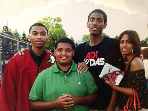 Husband, Father of 4 children Rashaun,Jaina,Jalon&John III   Love my family