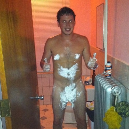 aut dave on twitter i just wanna lick a leather cheerio you know cause buttholes look like leather cheerios am i right aut dave on twitter i just wanna lick