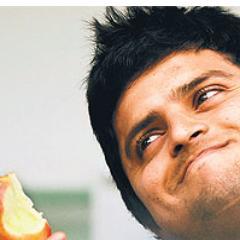 love to eat , watch movies . and ofcourse raina on the field !!!!!! :)