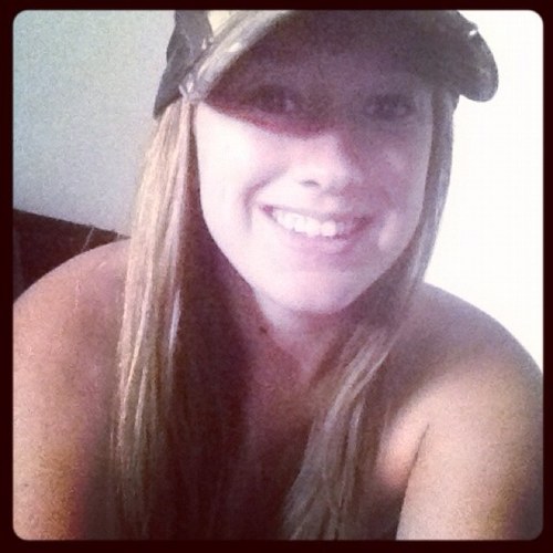 x0_amber's profile picture. army wife. luckiest girl in the world.