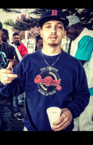 Artist. Father. Cool Nigga. download Mac Music @ http://t.co/UTQnOrAqgv #STAYBLOWIN #MONEYBALL