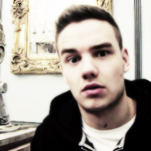 Follow @_lovingliam