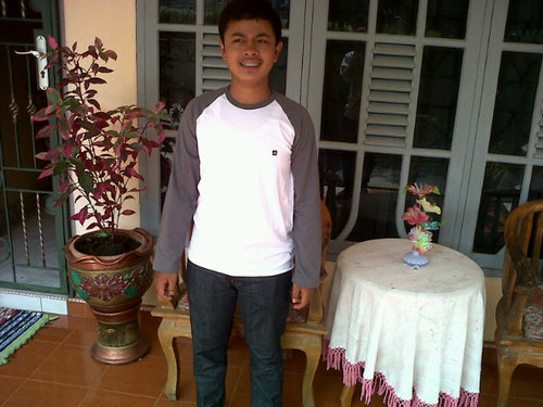 Davidkurniadi69's profile picture. Aku lebih baik di benci sebagai diriku sebenarnya ,ketimbang jadi munafik yang bnyak d sukai orang lain ☺