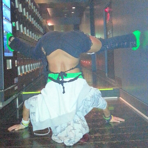 ragga_vibes's profile picture. ARTEMA公認ストーカー(｢･ω･)｢♡♡♡ ARTEMA♡町田の狂犬ABDNB*:･(*-ω・人)･:* DEAL OF CLOWN☆仙台DEAL一家☆サバプロセクシー隊長♡ 2011年1月～2016年5月20日までの5年間ARTEMAと共に過ごした時間は一生の宝♡ 音楽とDANCEと車が好き♡