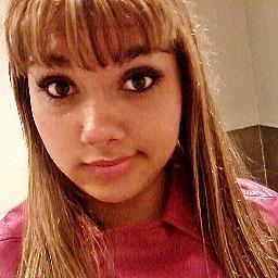 -  Marrenta, ciumenta, solteira, carentte, capricorniana ,atleticana ♥ , amo música ♫, FELIZ, 18 Aninhos, católica((: