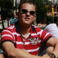 Falar sem aspas, amar sem interrogação, sonhar com reticências, viver sem ponto final.