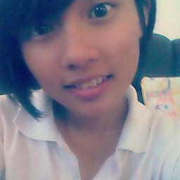 i am just a girl who love music ! :)