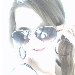 @justinbieber is my hero and he is very sexyy..!!!
 I believe in my dreams ..! :) *** :) 
XOXO :D**