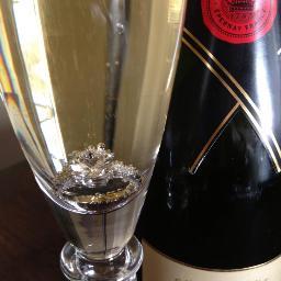 17Madreds's profile picture. 