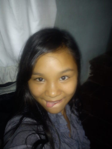 hi everybody! watcha doin? havin some fun?! come on have a conversation with me ! im bored ugggh!