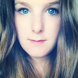 Jooolieeen's profile picture. Flemish, fashionista, ass shaker, adventurer, under the table drinker, bon vivant