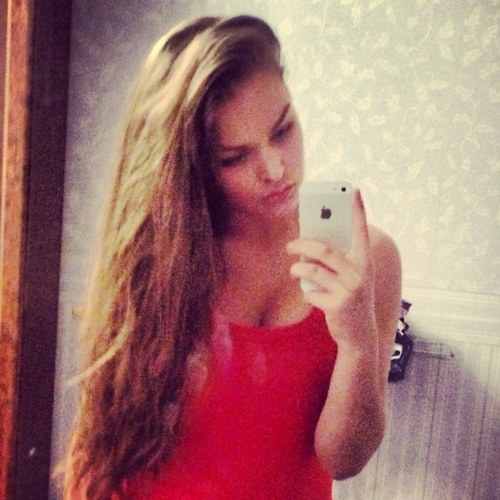 LoktevaA's profile picture. окончила детское модельное агентство Славы Зайцева.С детства занимаюсь бальными танцами. Жить надо в кайф✌ любите друг друга❤ всем мир✌