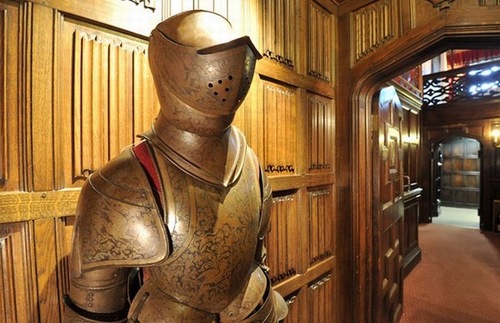 thornburygeorge's profile picture. Im the knight @ thornbury castle #saticsecurity