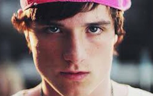 Here you get your daily dose of Josh Hutcherson