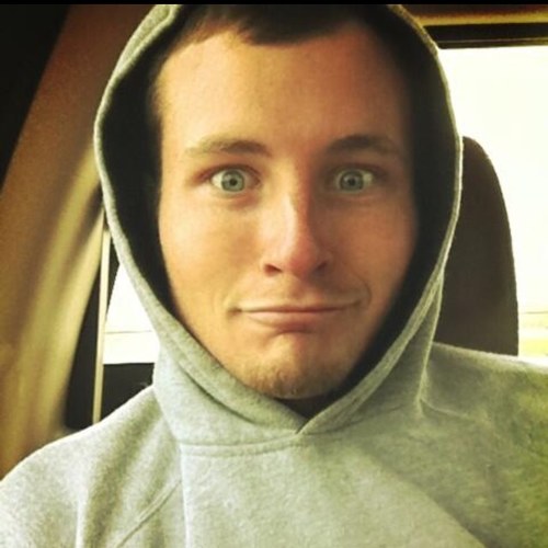 CommandrC's profile picture. 