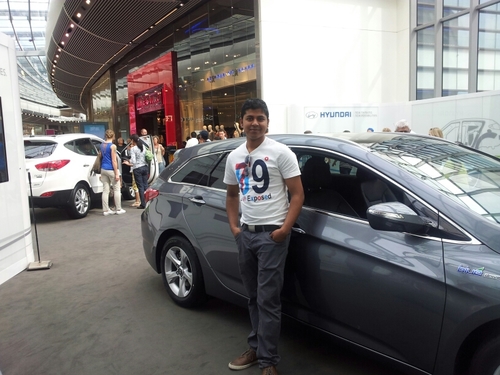 ariyanmow's profile picture. 