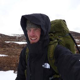 Getrouwd |vader van vier|boomtechnisch adviseur|European Tree Technician| kitesurfen|buitenmens|natuurvirus genetisch bepaald