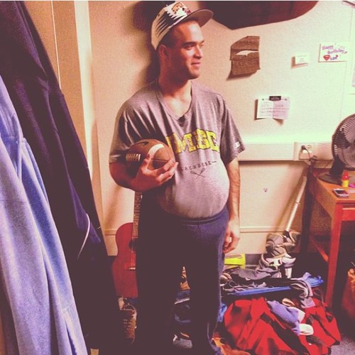 JonathanWeimer4's profile picture. If the bar ain't bending, you're just pretending